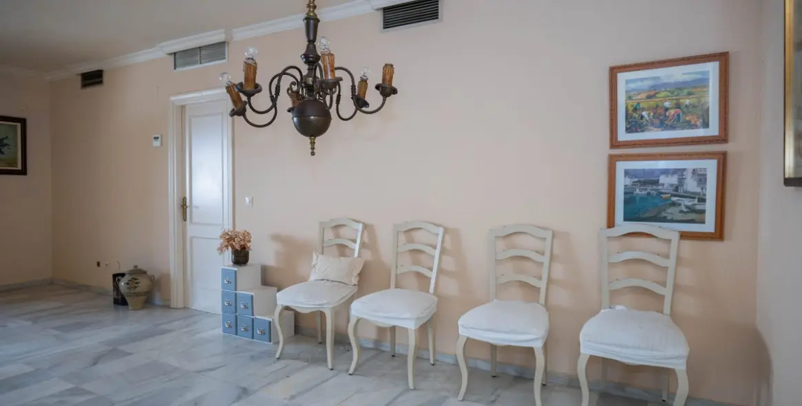 Sale of middle floor apartment in Marbella 7