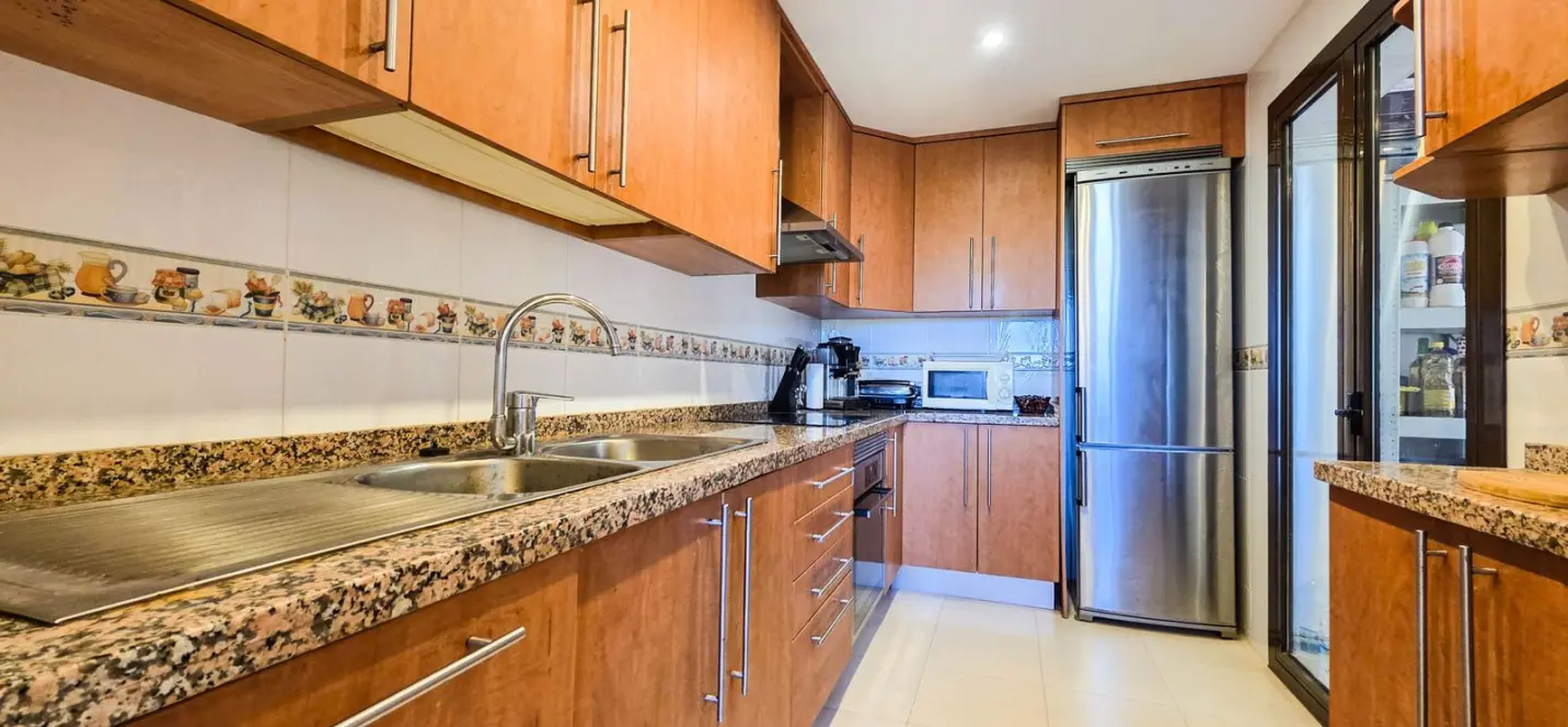 Sale of penthouse in La Duquesa 3