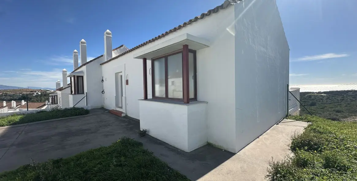 Продажа таунхауса в Doña Julia 4