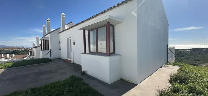 Продажа таунхауса в Doña Julia 3