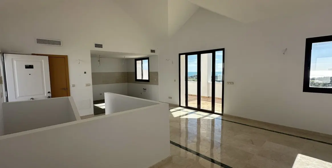 Продажа таунхауса в Doña Julia 10