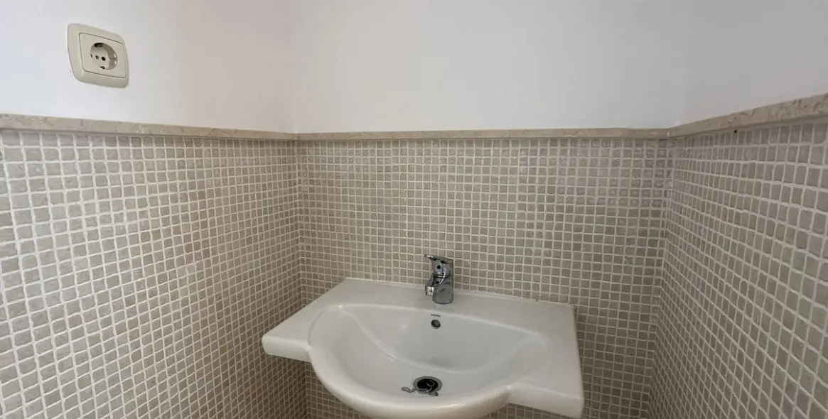 Продажа таунхауса в Doña Julia 15