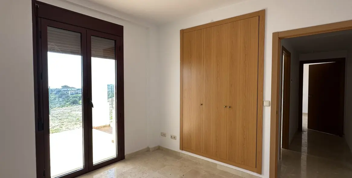 Продажа таунхауса в Doña Julia 33