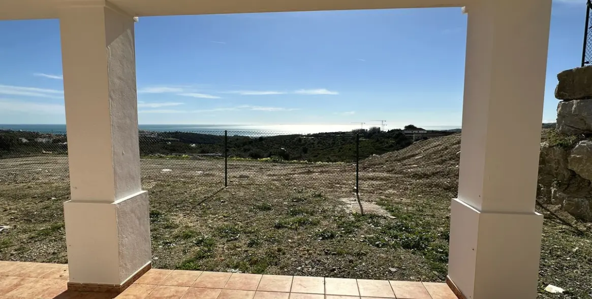 Продажа таунхауса в Doña Julia 39