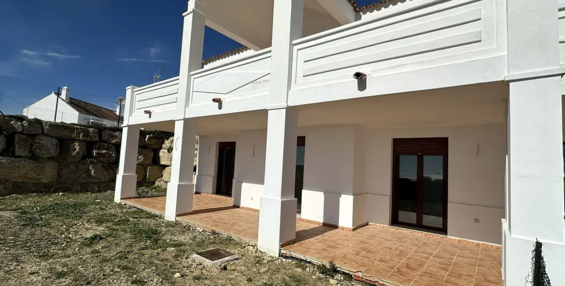 Продажа таунхауса в Doña Julia 43