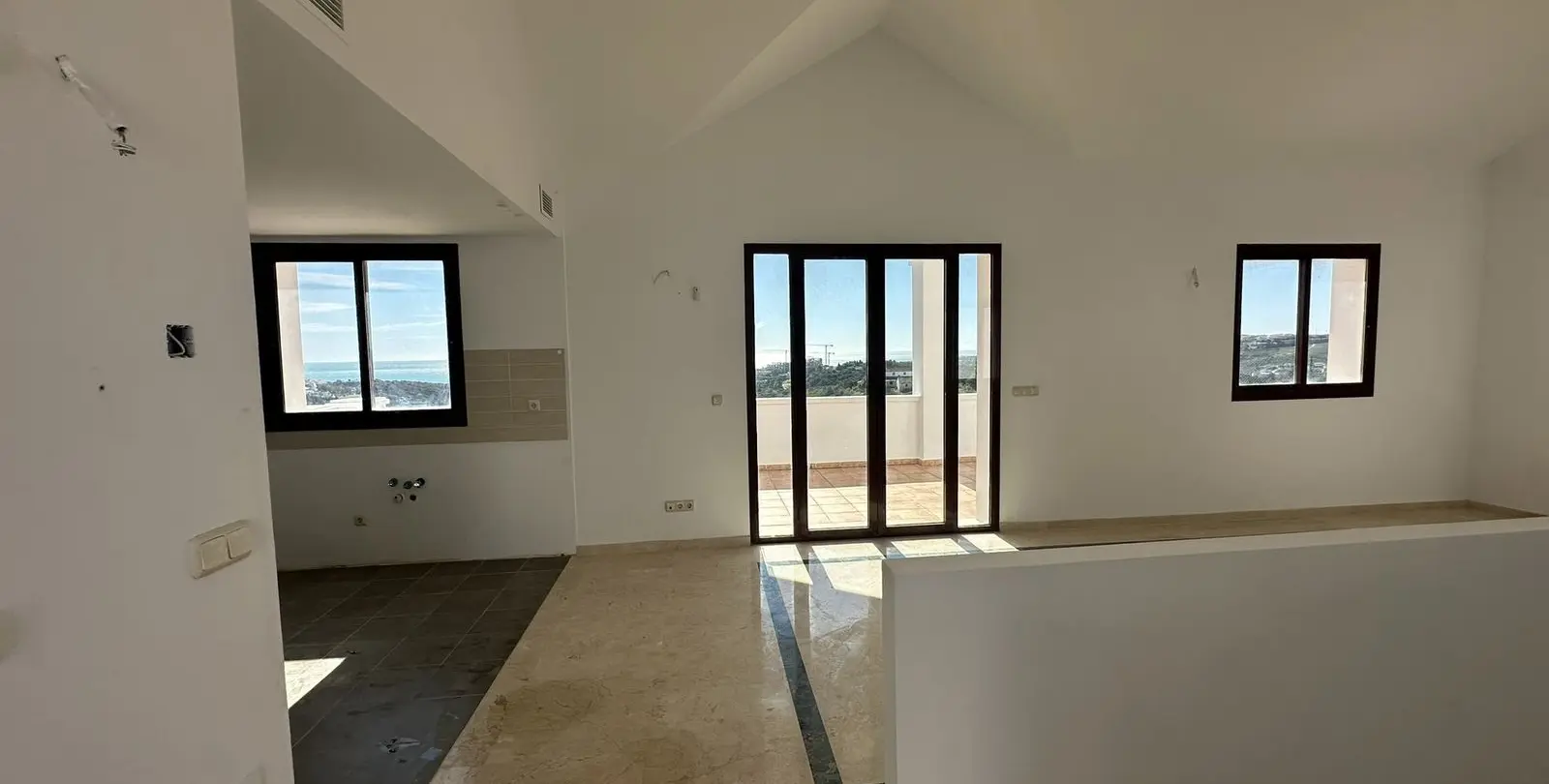 Продажа таунхауса в Doña Julia 7