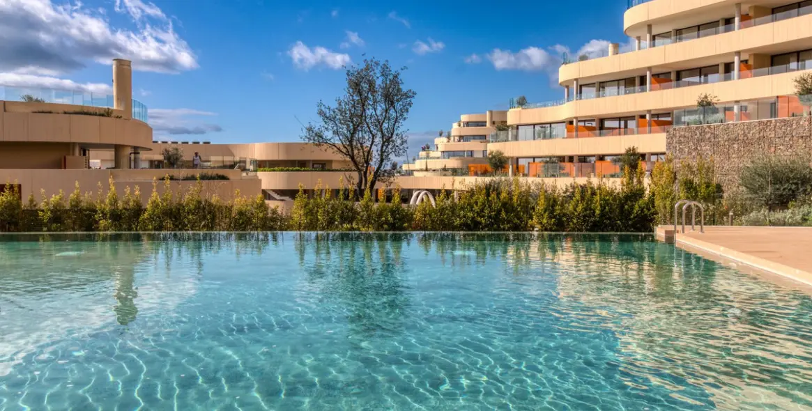 Продажа апартаментов на среднем этаже в Fuengirola 1