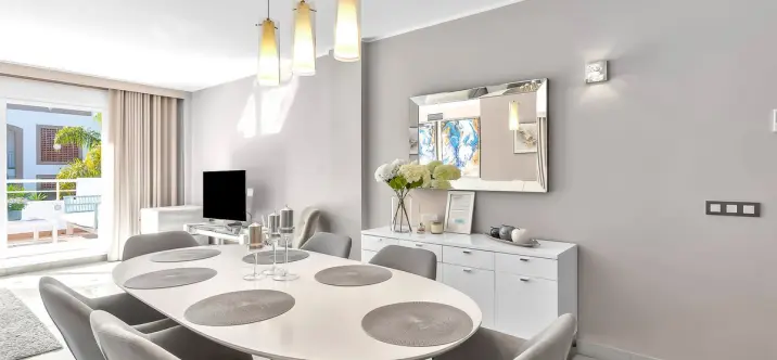 Продажа двухуровневого пентхауса в New Golden Mile 2