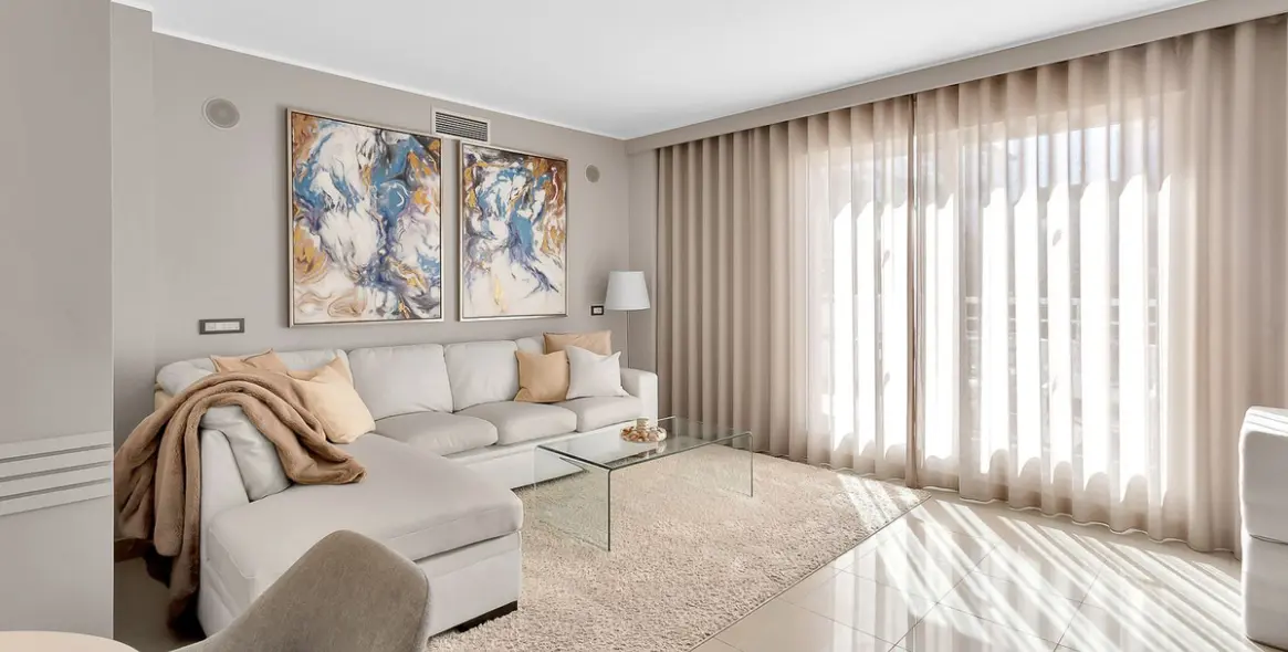 Продажа двухуровневого пентхауса в New Golden Mile 4