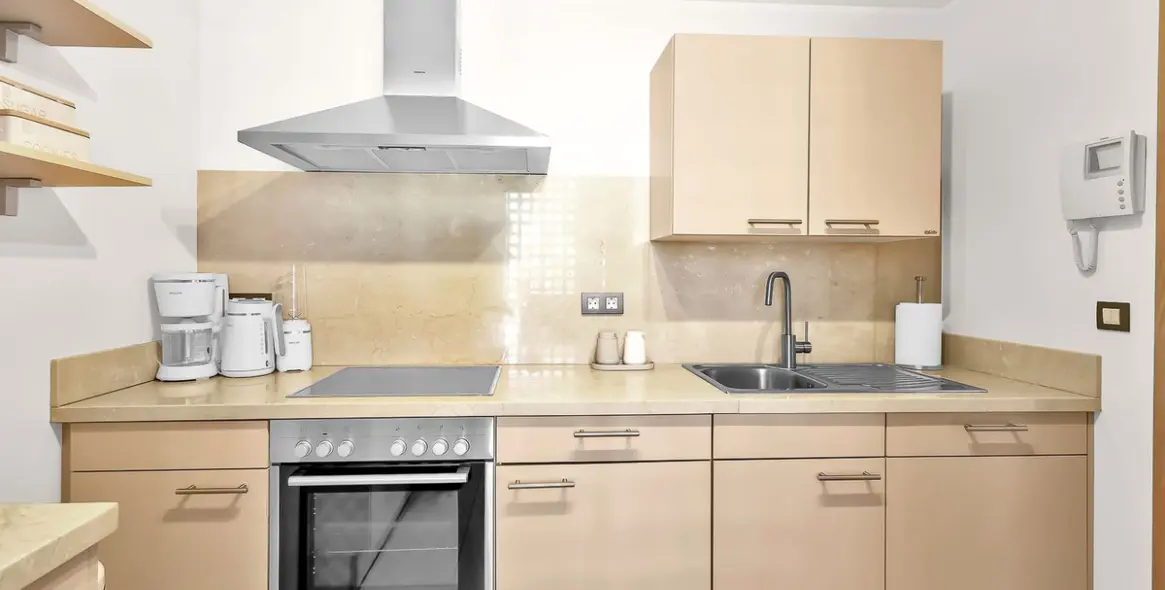 Продажа двухуровневого пентхауса в New Golden Mile 10