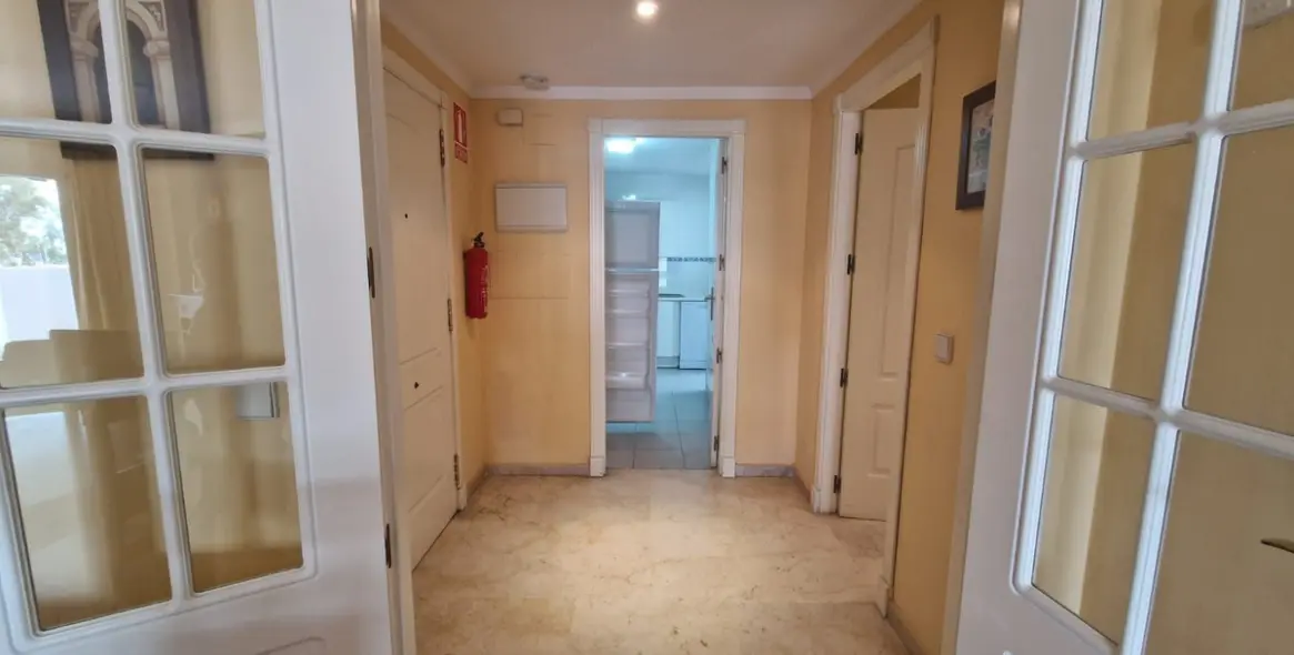 Продажа апартаментов на среднем этаже в Puerto Banús 7