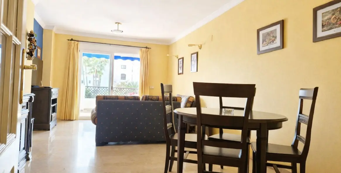 Продажа апартаментов на среднем этаже в Puerto Banús 4