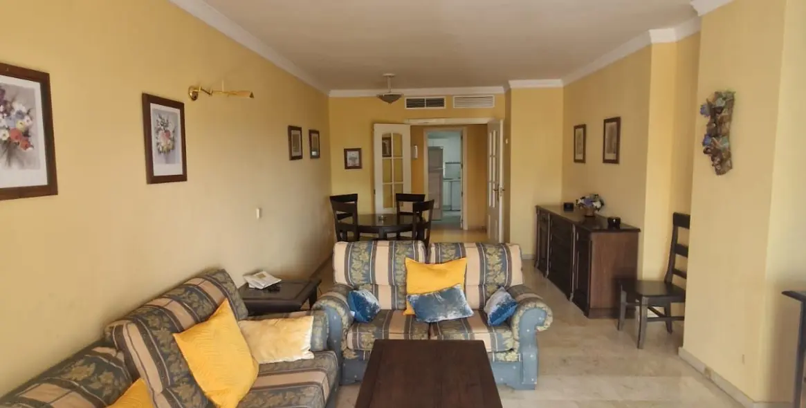 Продажа апартаментов на среднем этаже в Puerto Banús 5