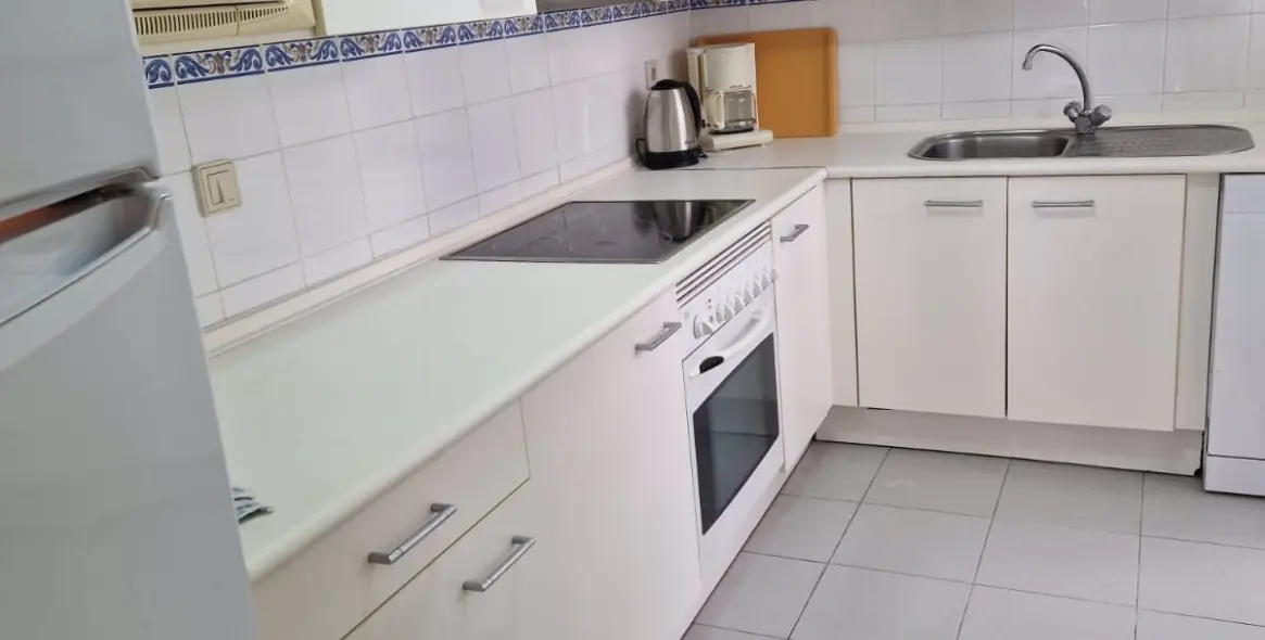 Продажа апартаментов на среднем этаже в Puerto Banús 10