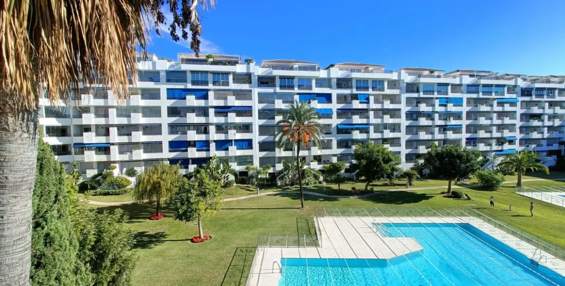 Продажа апартаментов на среднем этаже в Puerto Banús 27