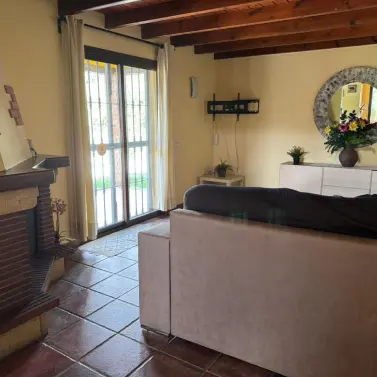 Sale of detached villa in Estepona