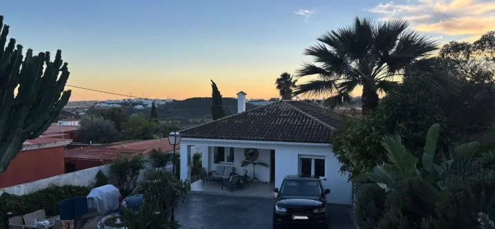 Продажа  отдельно стоящей виллы в La Cala de Mijas 0