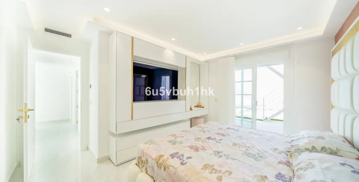 Продажа таунхауса в La Mairena 9