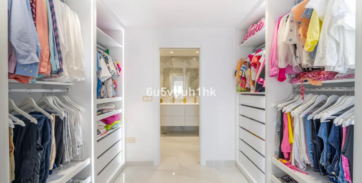 Продажа таунхауса в La Mairena 11