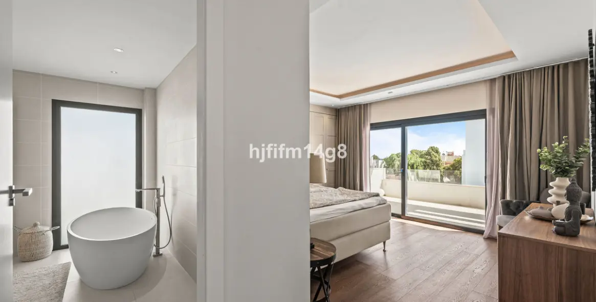 Продажа  отдельно стоящей виллы в San Pedro de Alcántara 13