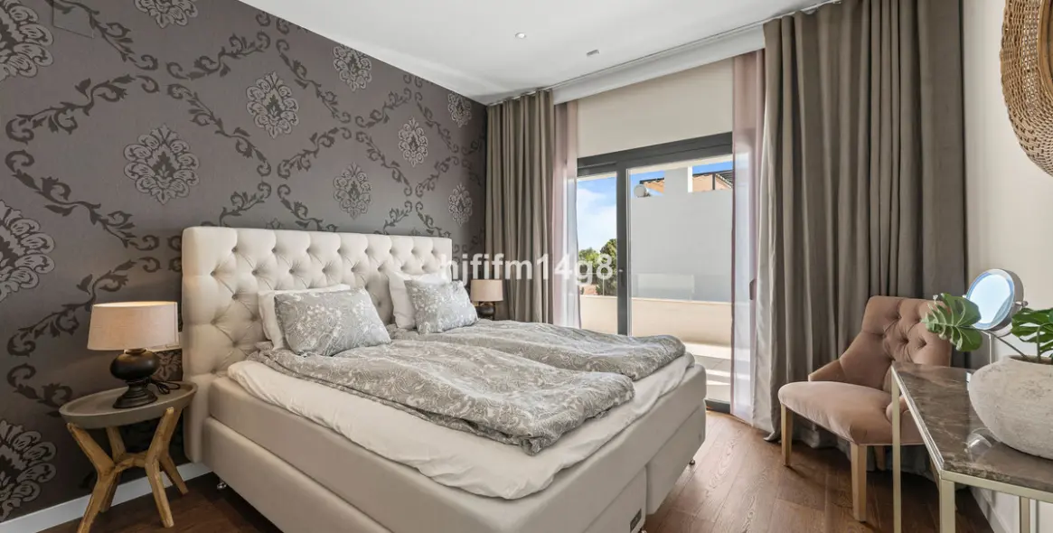 Продажа  отдельно стоящей виллы в San Pedro de Alcántara 14