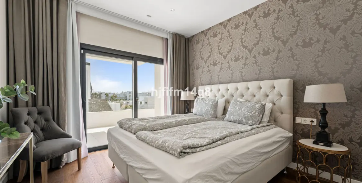 Продажа  отдельно стоящей виллы в San Pedro de Alcántara 15