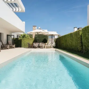 Venta de villa independiente en San Pedro de Alcántara