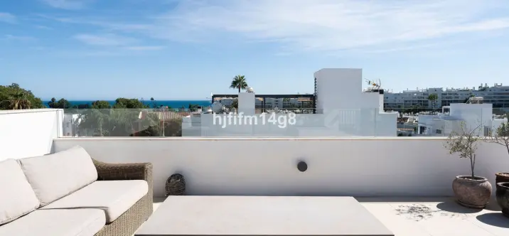 Venta de villa independiente en San Pedro de Alcántara 4