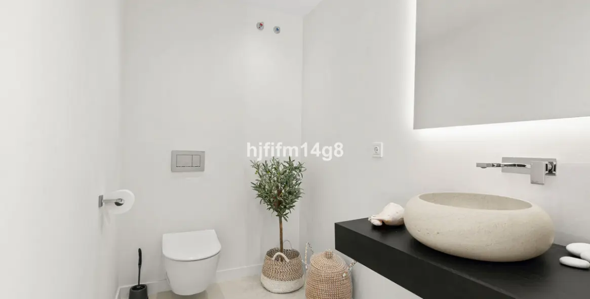 Продажа  отдельно стоящей виллы в San Pedro de Alcántara 21