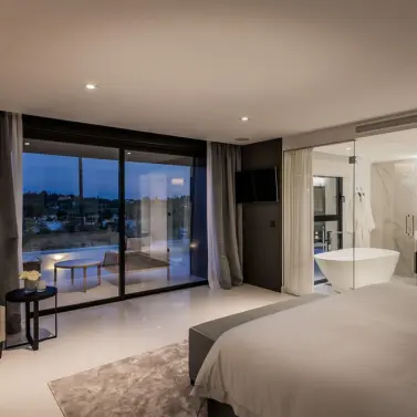 Short-term rent of detached villa in Marbella