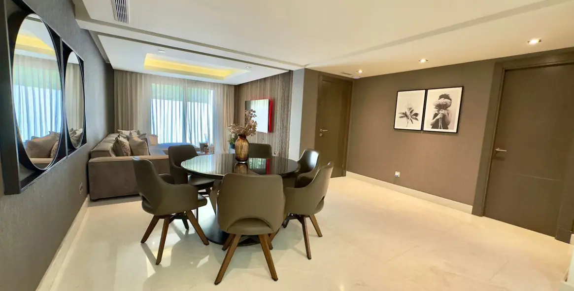 Long-term rent of detached villa in The Golden Mile 18