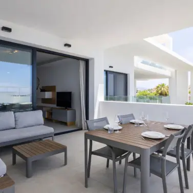 Долгосрочная аренда апартаментов на среднем этаже в Atalaya