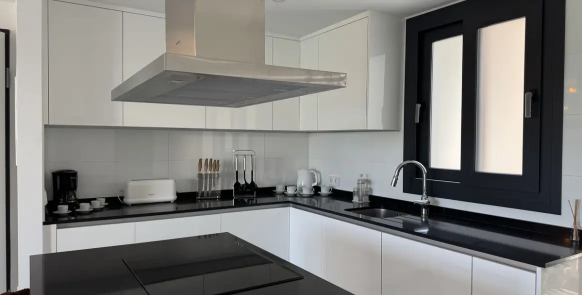 Long-term rent of ground floor apartment in Atalaya 7