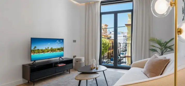 Продажа апартаментов на среднем этаже в Estepona 0