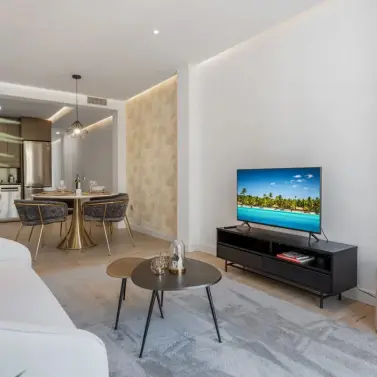 Продажа апартаментов на среднем этаже в Estepona