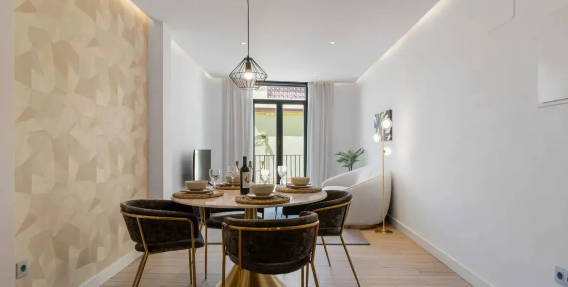 Продажа апартаментов на среднем этаже в Estepona 4