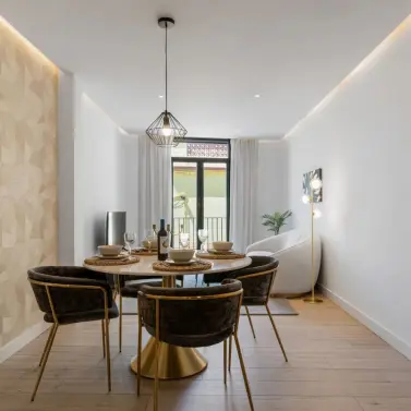 Продажа апартаментов на среднем этаже в Estepona