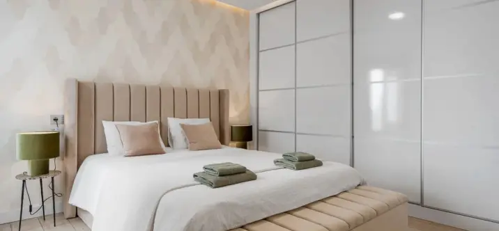 Продажа апартаментов на среднем этаже в Estepona 4