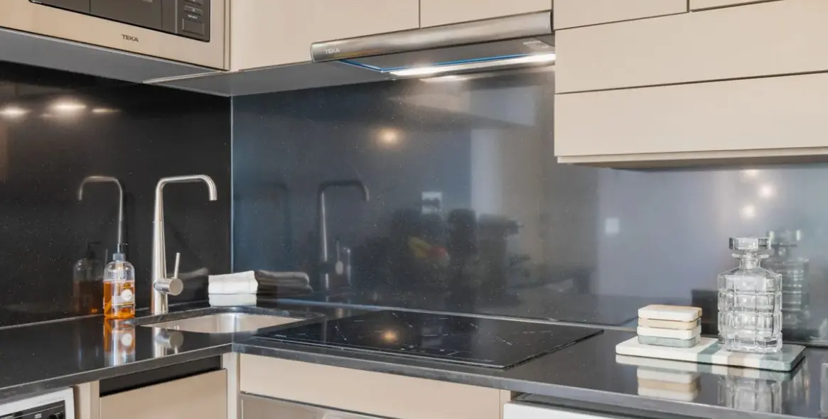 Продажа апартаментов на среднем этаже в Estepona 14