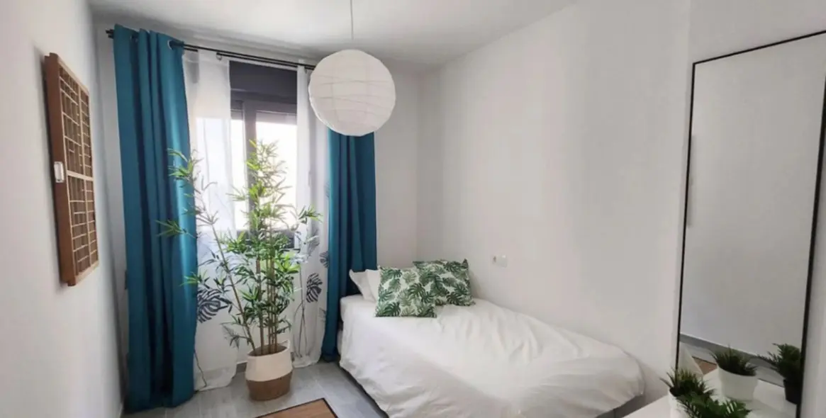 Sale of penthouse in Los Boliches 12