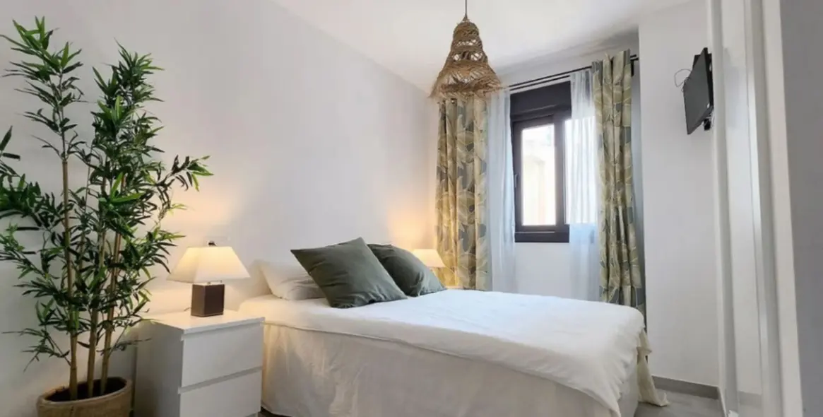 Sale of penthouse in Los Boliches 14