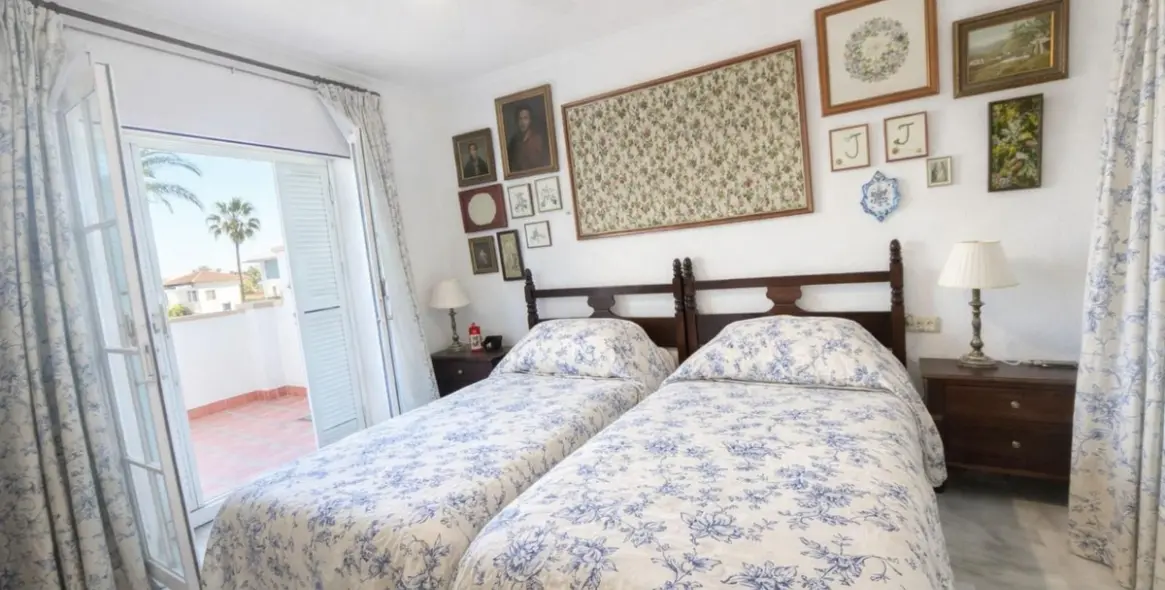 Sale of townhouse in Estepona 9