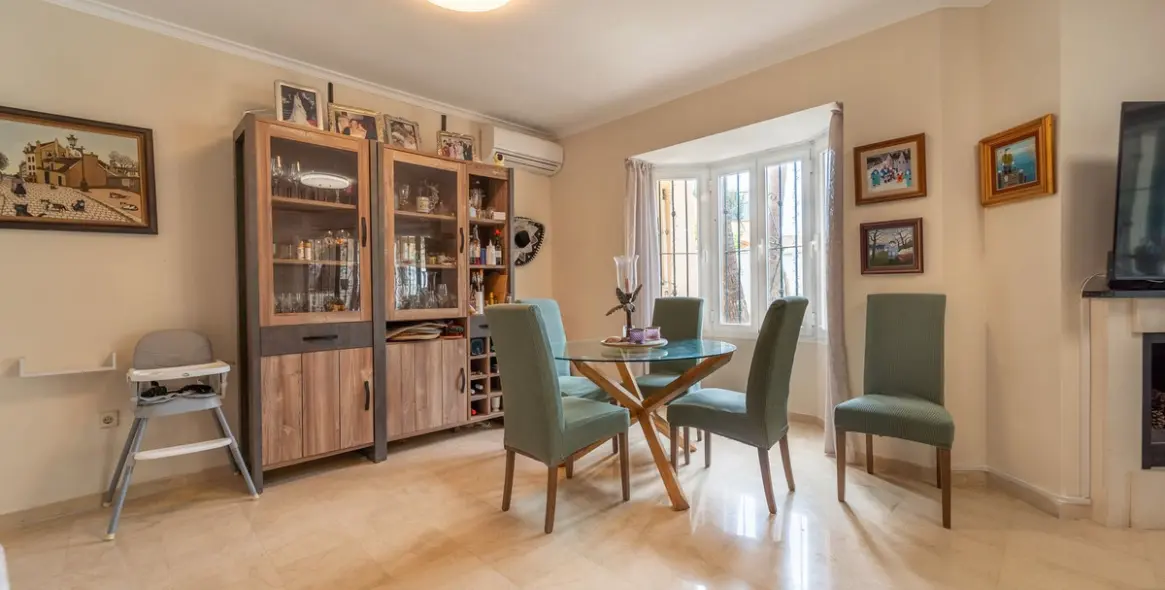 Sale of townhouse in Riviera del Sol 6