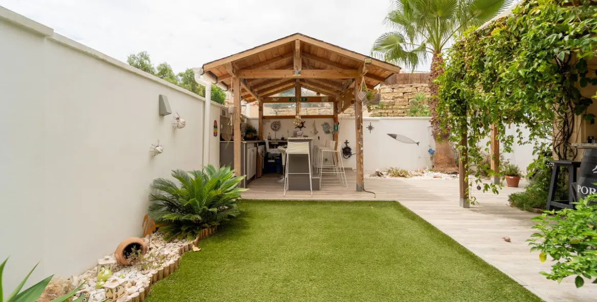 Sale of townhouse in Riviera del Sol 12