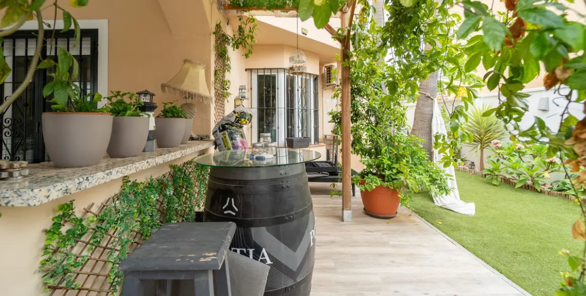 Sale of townhouse in Riviera del Sol 20