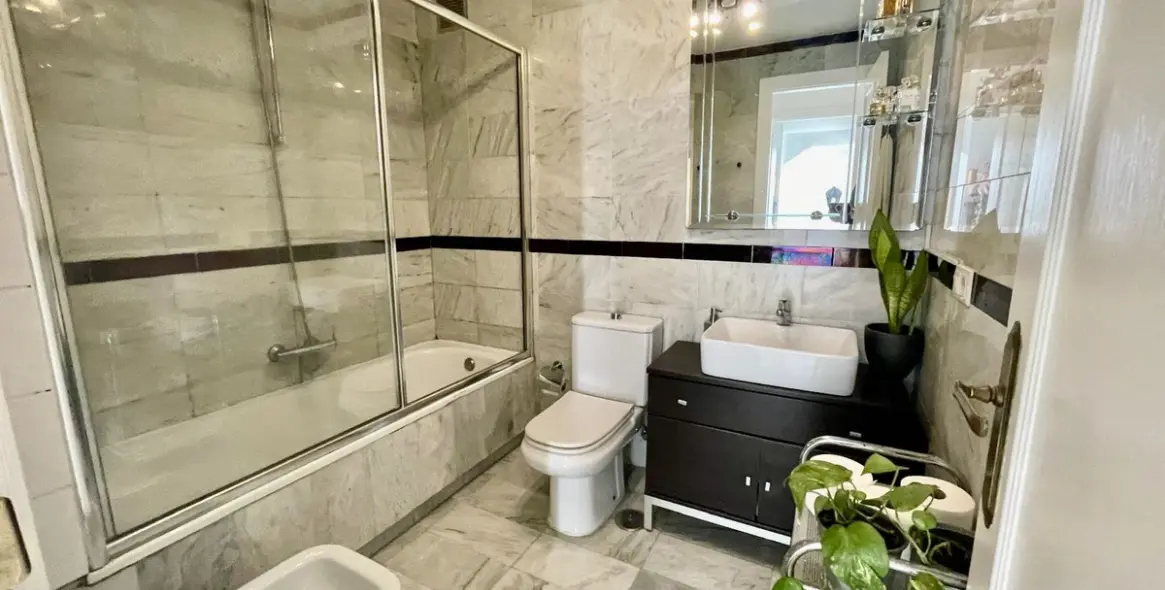 Sale of townhouse in Benalmadena 16