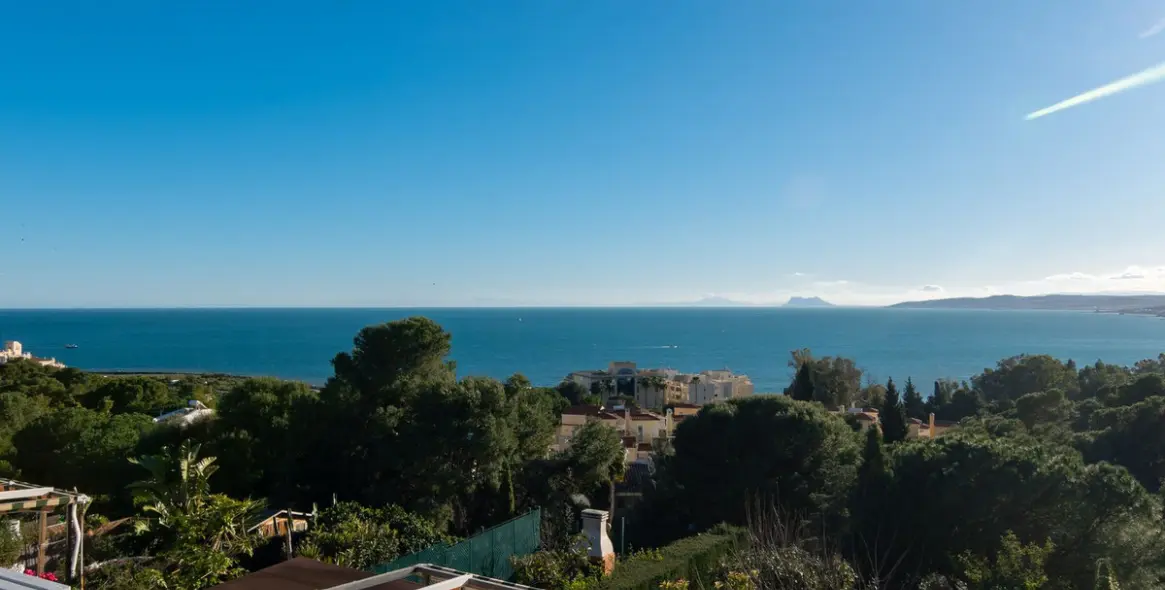 Sale of townhouse in Estepona 22