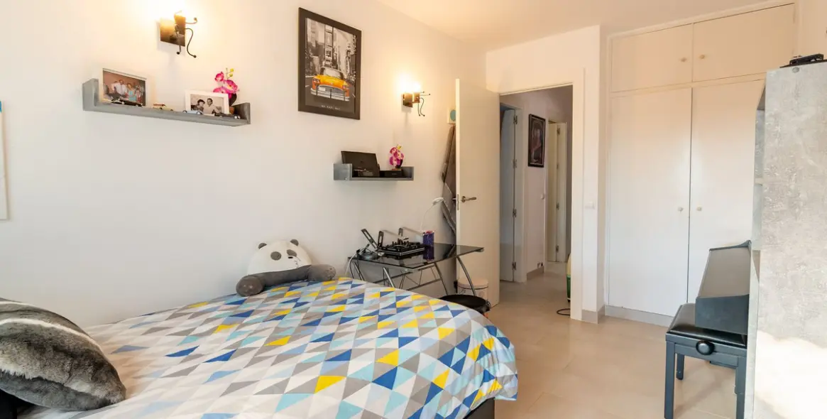 Sale of townhouse in Estepona 24