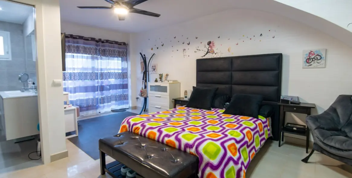 Sale of townhouse in Estepona 30