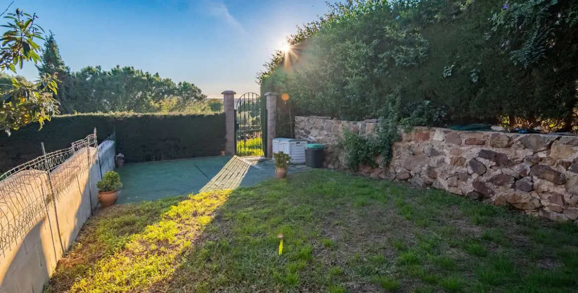 Sale of townhouse in Estepona 35